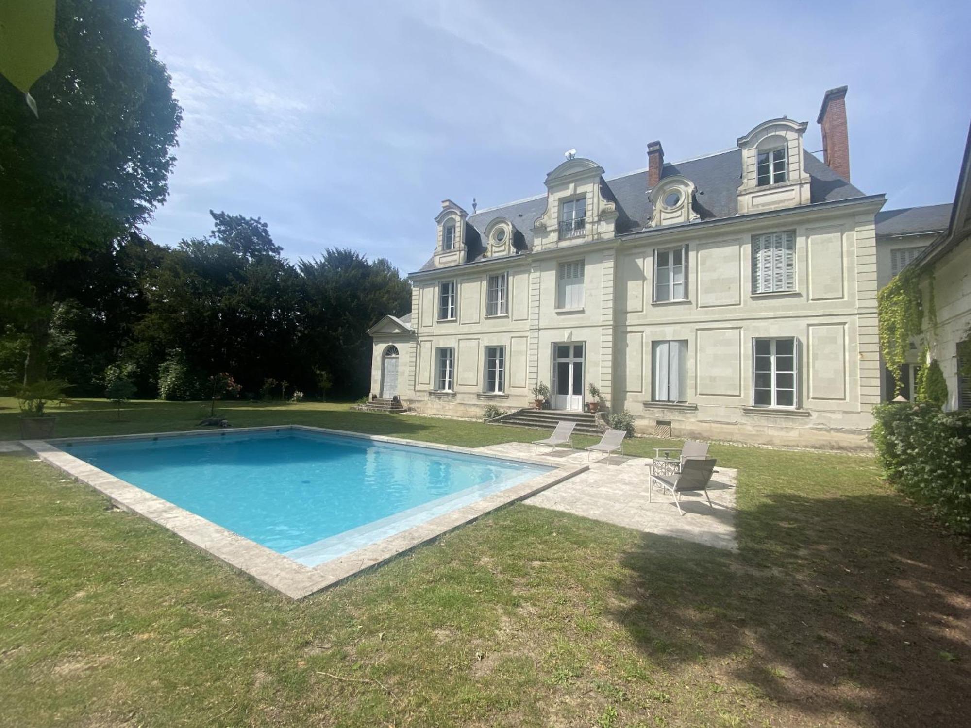 La Grande Carree Bed & Breakfast Saint-Cyr-sur-Loire Exterior photo