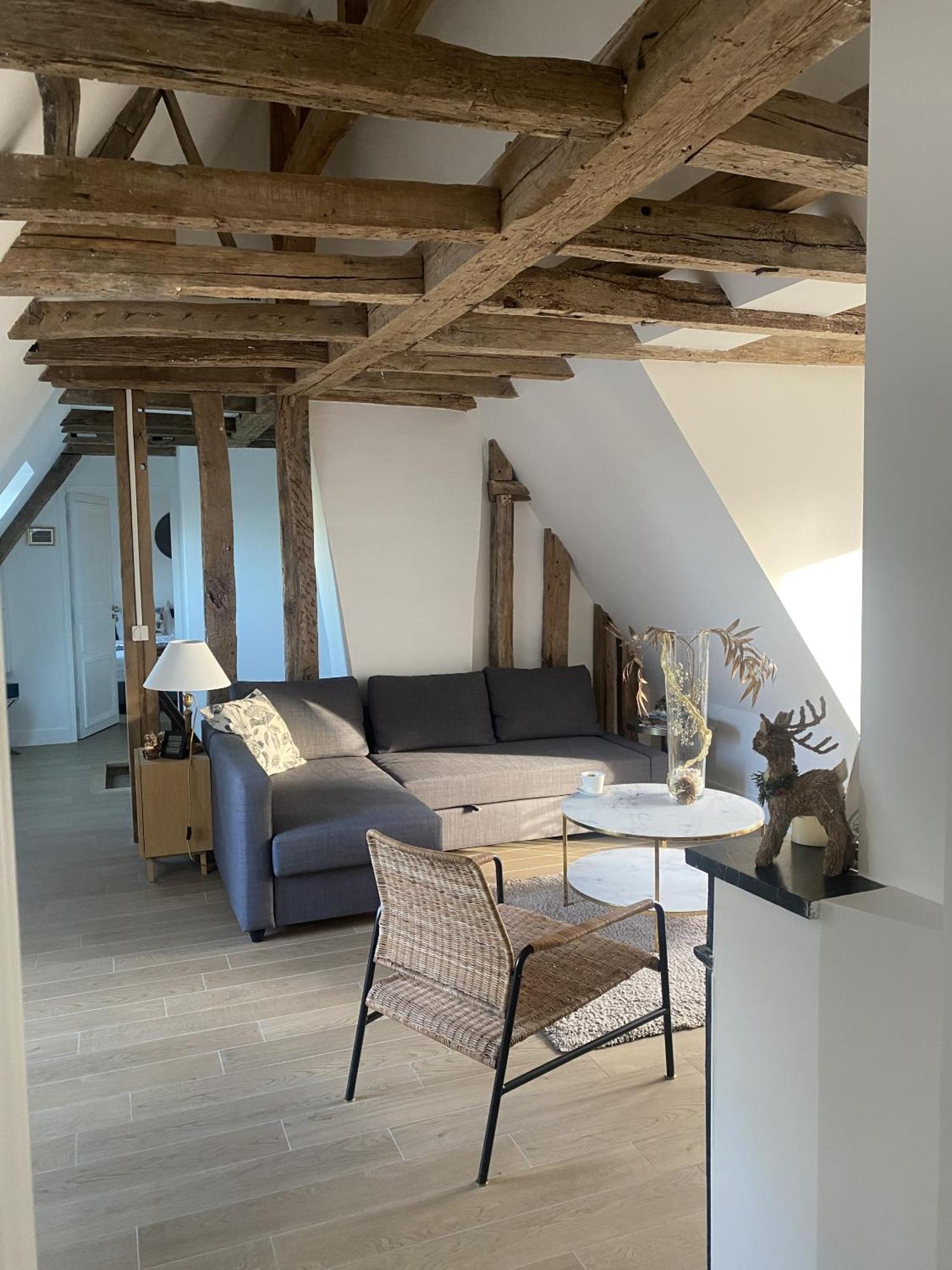 La Grande Carree Bed & Breakfast Saint-Cyr-sur-Loire Exterior photo